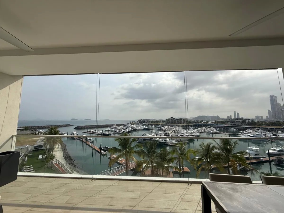 Apartment For Rent in Ocean Reef
