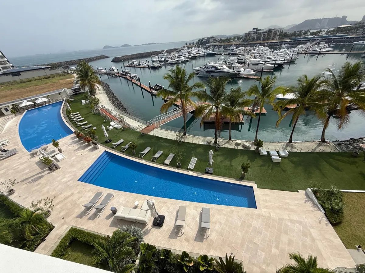 Apartment For Rent in Ocean Reef
