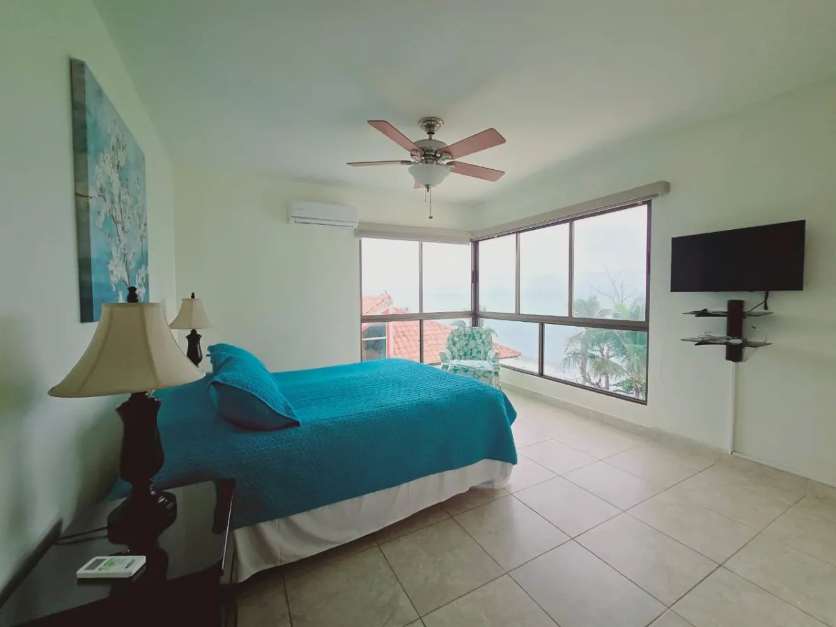 SE VENDE HERMOSO APARTAMENTO EN P.H. BILTMORE