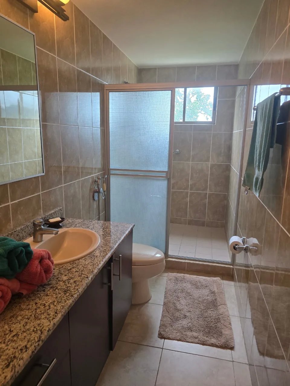 SE VENDE HERMOSO APARTAMENTO EN P.H. BILTMORE