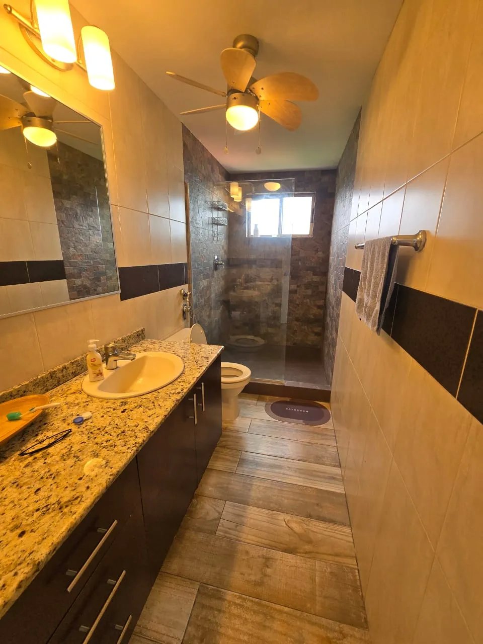 SE VENDE HERMOSO APARTAMENTO EN P.H. BILTMORE