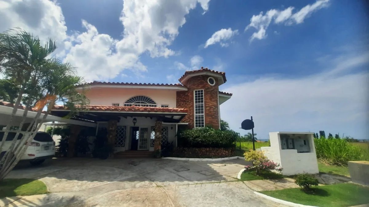ALQUILER DE CASA EN VISTA MAR, SAN CARLOS, PANAMÁ