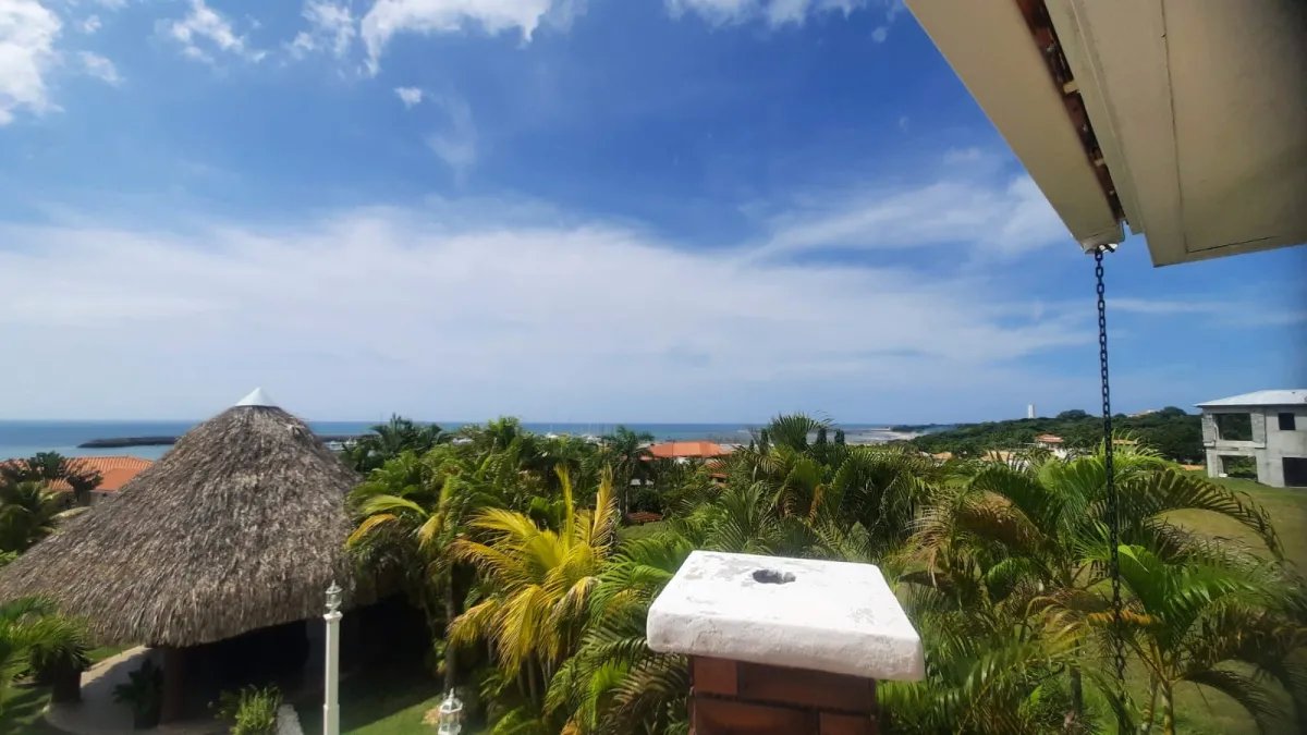 ALQUILER DE CASA EN VISTA MAR, SAN CARLOS, PANAMÁ