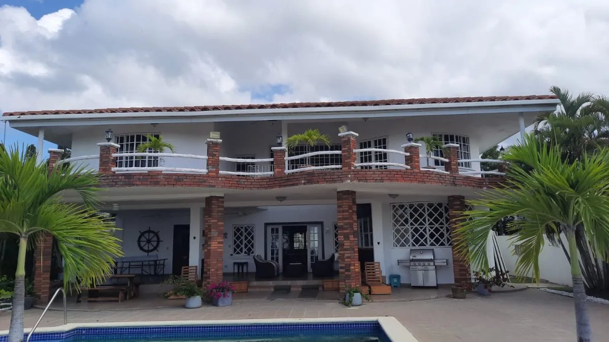 ALQUILER DE CASA EN VISTA MAR, SAN CARLOS, PANAMÁ