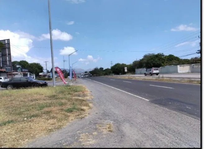 SE VENDE TERRENO CON TRES EDIFICACIONES- RESIDENCIAL O COMERCIAL