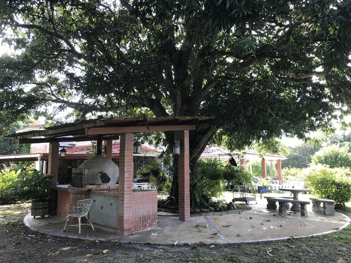 House For Sale in Nueva gorgona