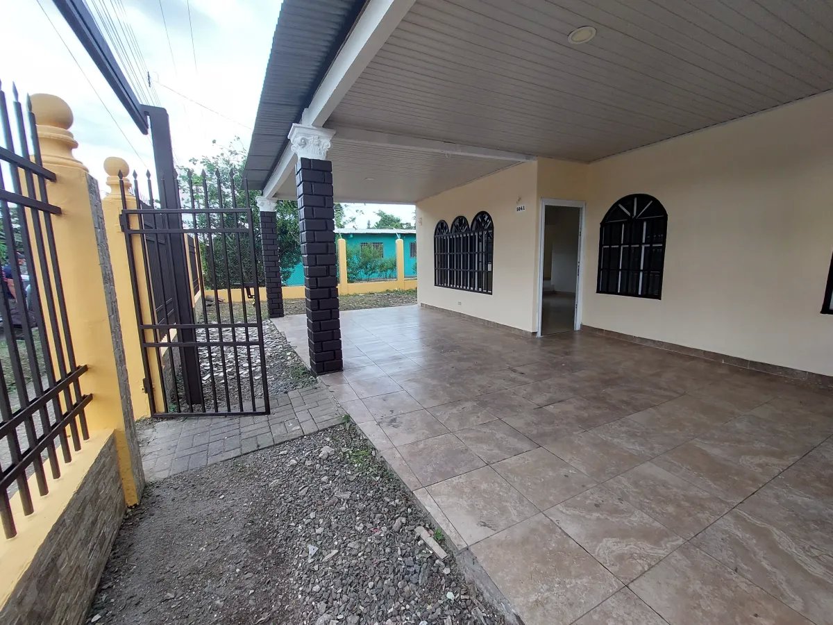 Vendo casa en Via Principal La Mitra Chorrera