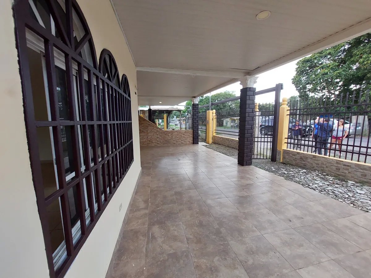Mobile Home For Sale in La Mitra