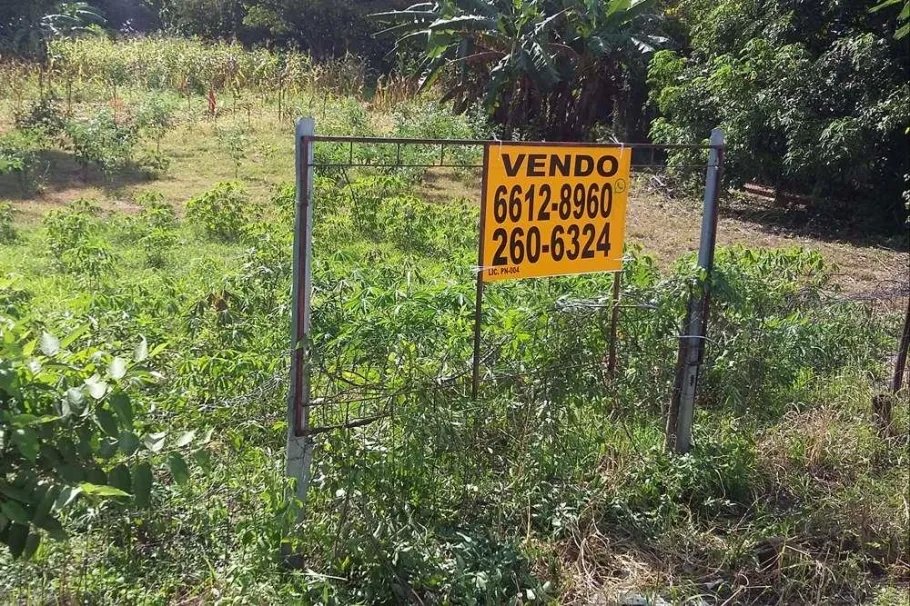 Lote de Casa en Venta en Santiago