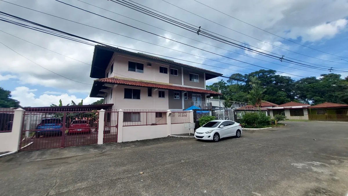 Venta de casa en El Espinar, Colón
