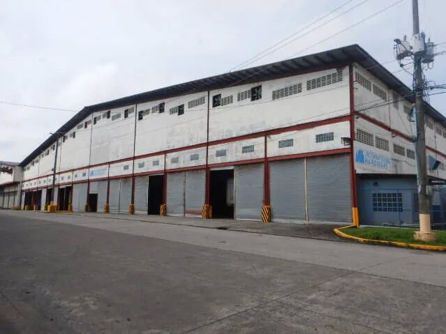 Bodega en Venta en la Zona Libre de Colón