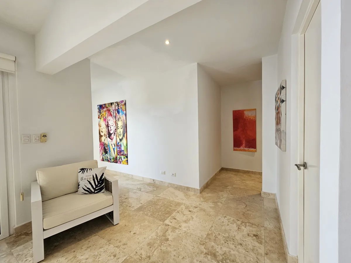 Venta de Lujosa Casa en Vista Mar, San Carlos, Panamá