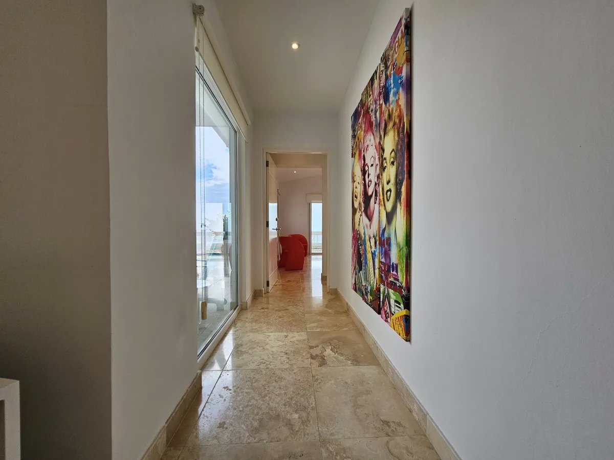 Venta de Lujosa Casa en Vista Mar, San Carlos, Panamá