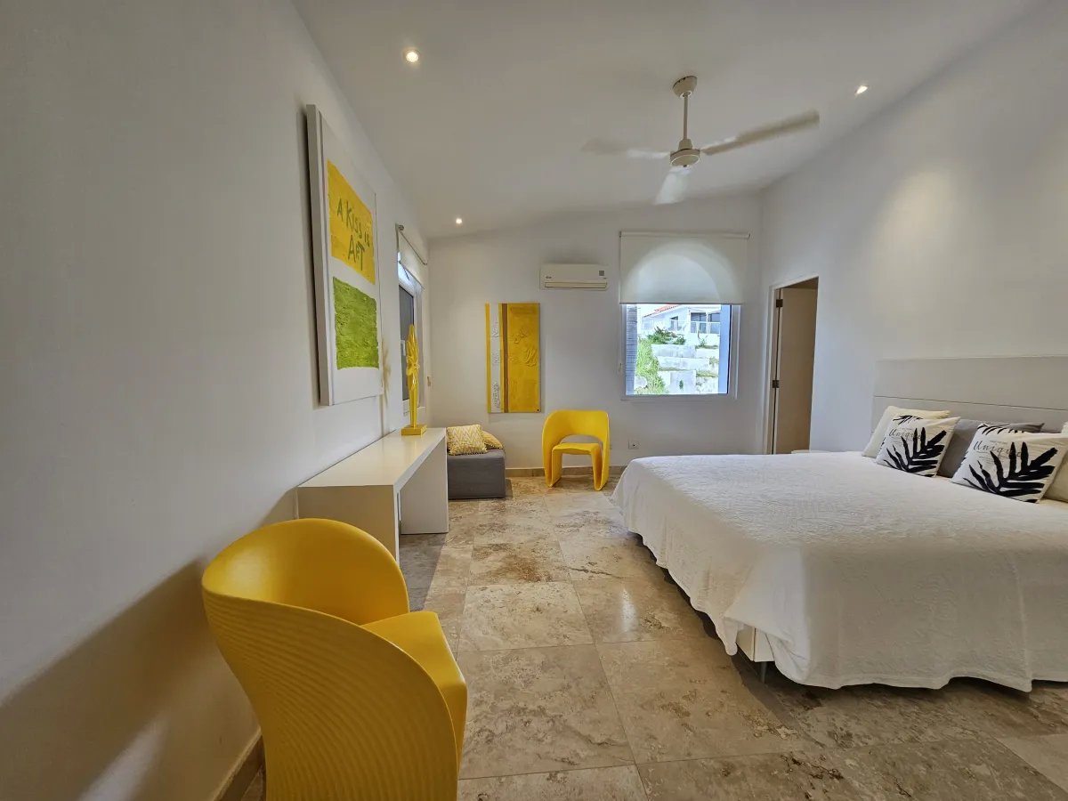 Venta de Lujosa Casa en Vista Mar, San Carlos, Panamá