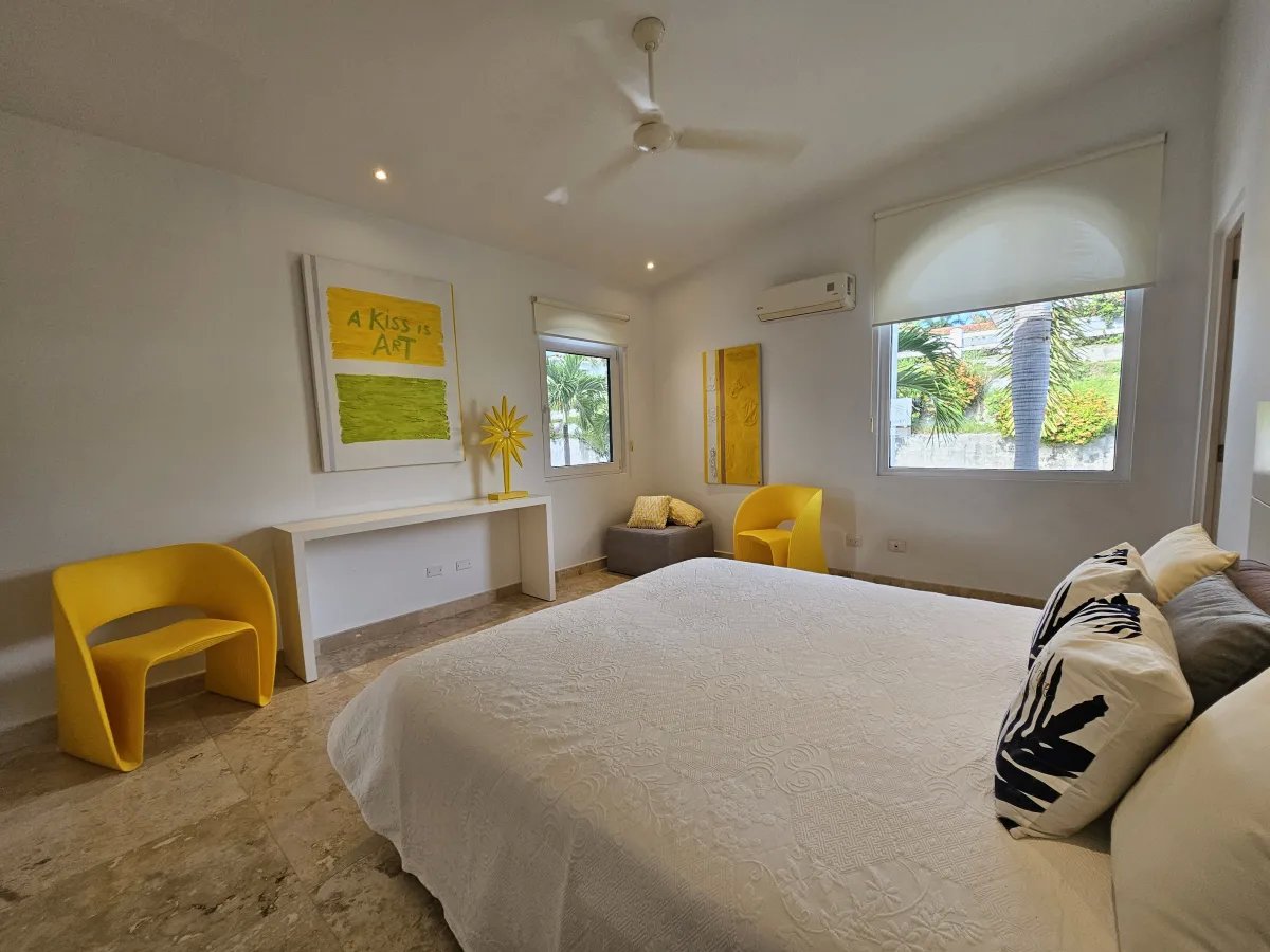 Venta de Lujosa Casa en Vista Mar, San Carlos, Panamá