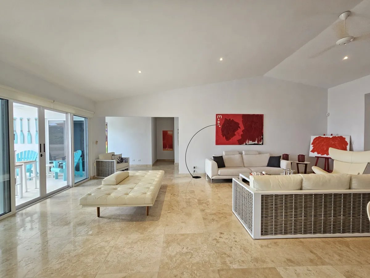 Venta de Lujosa Casa en Vista Mar, San Carlos, Panamá