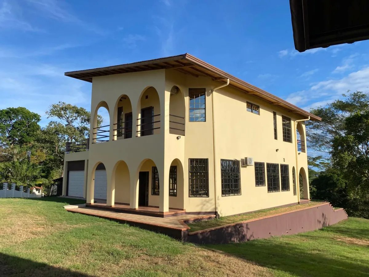 Ocean View Estate Home Steps from Beach in Lago Bay, Playa Santa Catal...