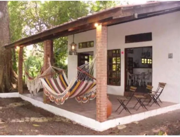 Casa con Frente de Playa en Isla Grande en el Caribe de Panama