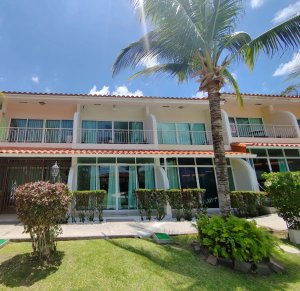 Duplex for sale in Playa Gorgona