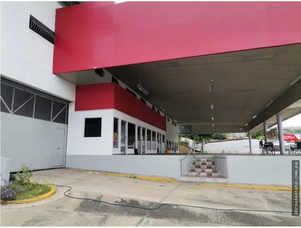 Se alquila local comercial, Vía Cincuentenario