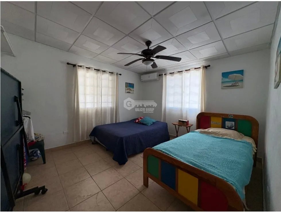 SE VENDE CASA DE PLAYA EN COSTA ESMERALDA DE 802M CON PISCINA