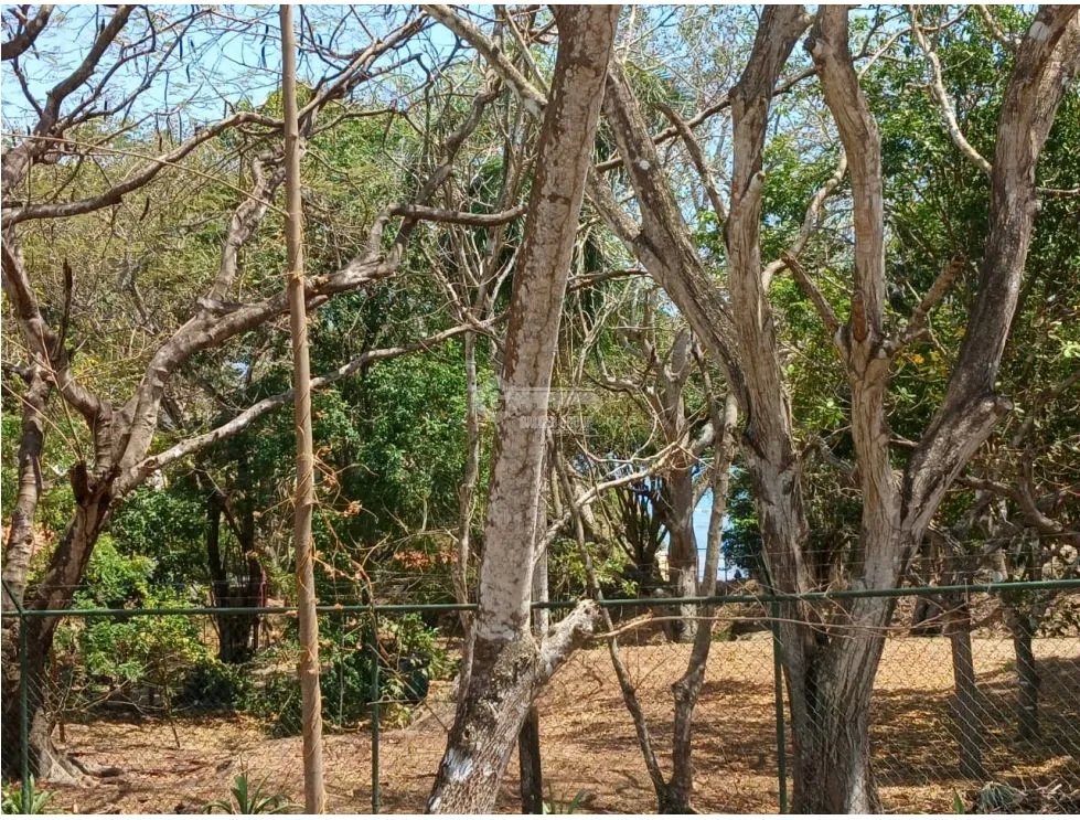 SE VENDE TERRENO DE 2994 METROS PLANO Y CERCA DE PLAYA / AG