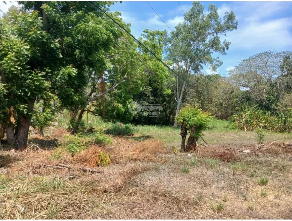 SE VENDE TERRENO DE 2994 METROS PLANO Y CERCA DE PLAYA / AG