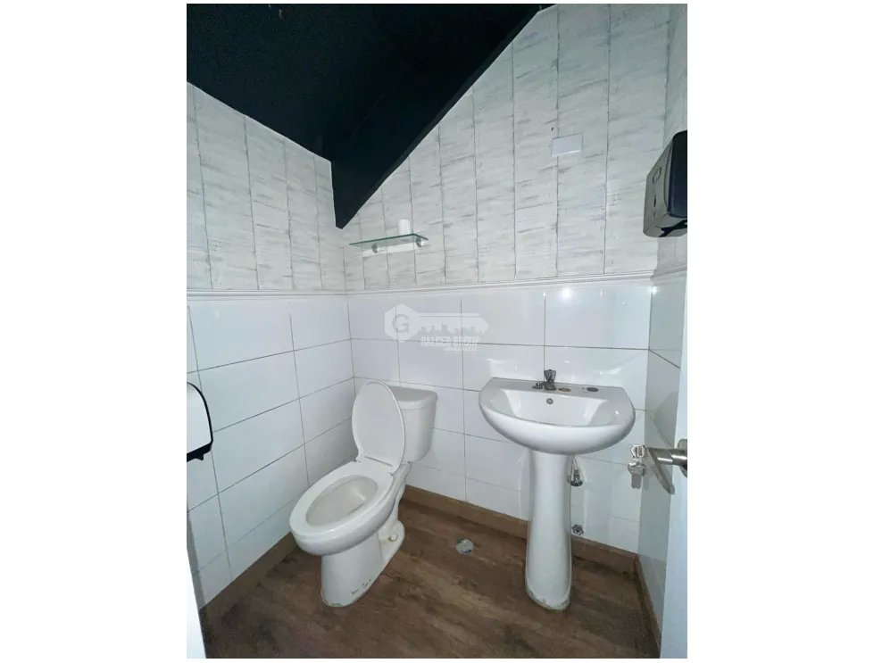 Commercial Space for rent in Via Porras
