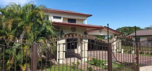 Casa en Venta en Urbanización La Riviera