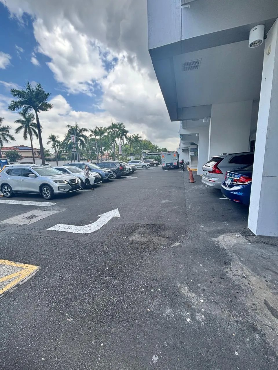 Local comercial en Alquiler en Costa del Este