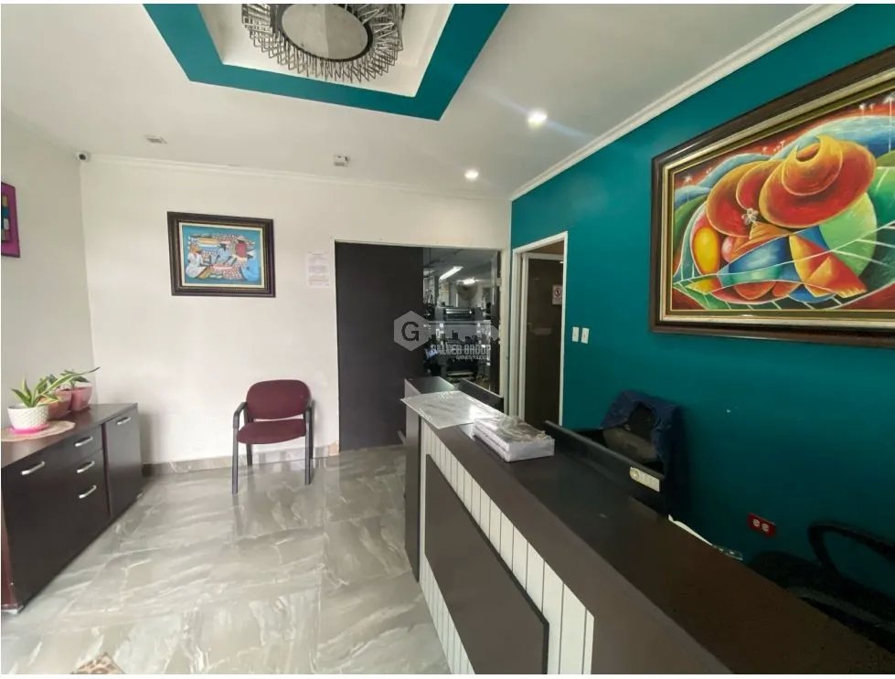 LOCAL COMERCIAL / VIA TRANSISMICA / 576.78M2 / 3 DIVISIONES