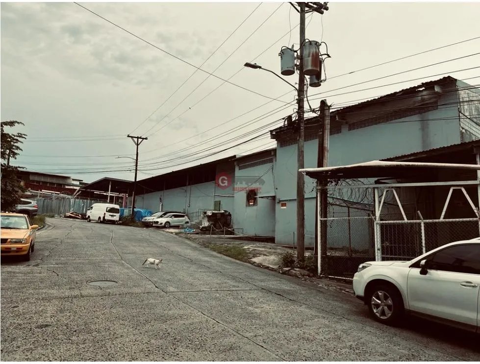TRANSISTMICA / GALERA /  URBANIZACION INDUSTRIAL ORILLAC / 3700M2