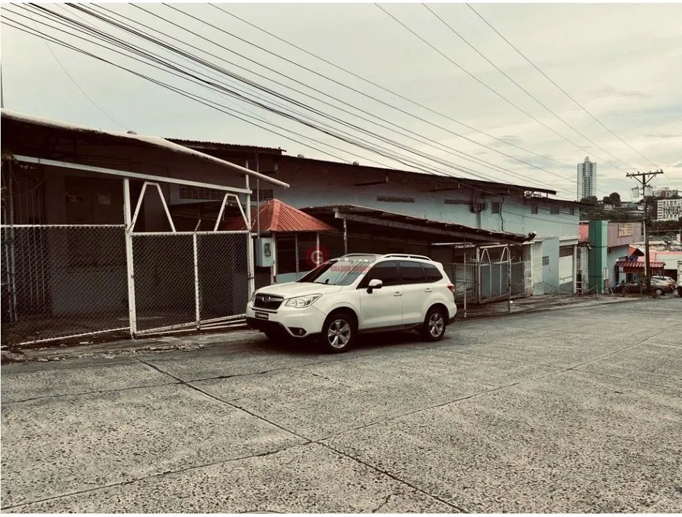 Warehouse for sale in Panama