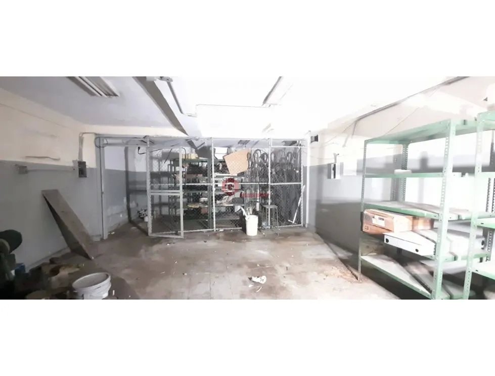 Warehouse for sale in Panama