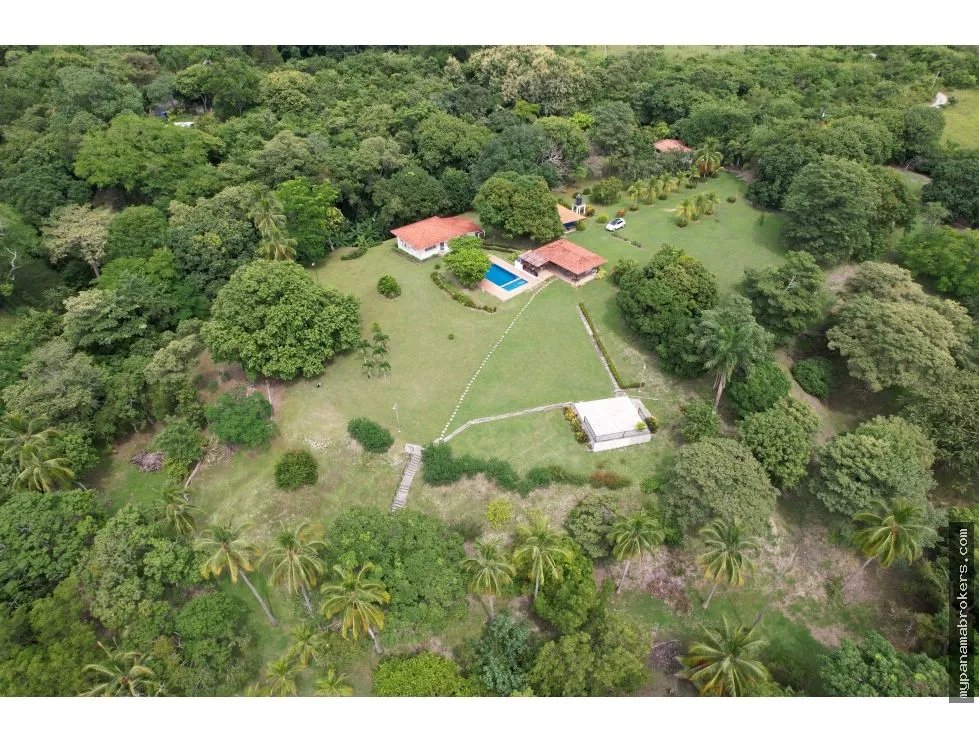 Se vende casa frente al mar en Seacliff, Coclé