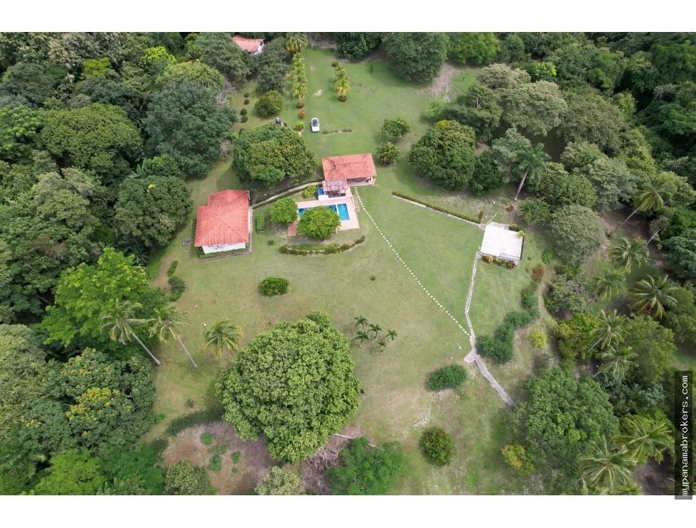 Se vende casa frente al mar en Seacliff, Coclé