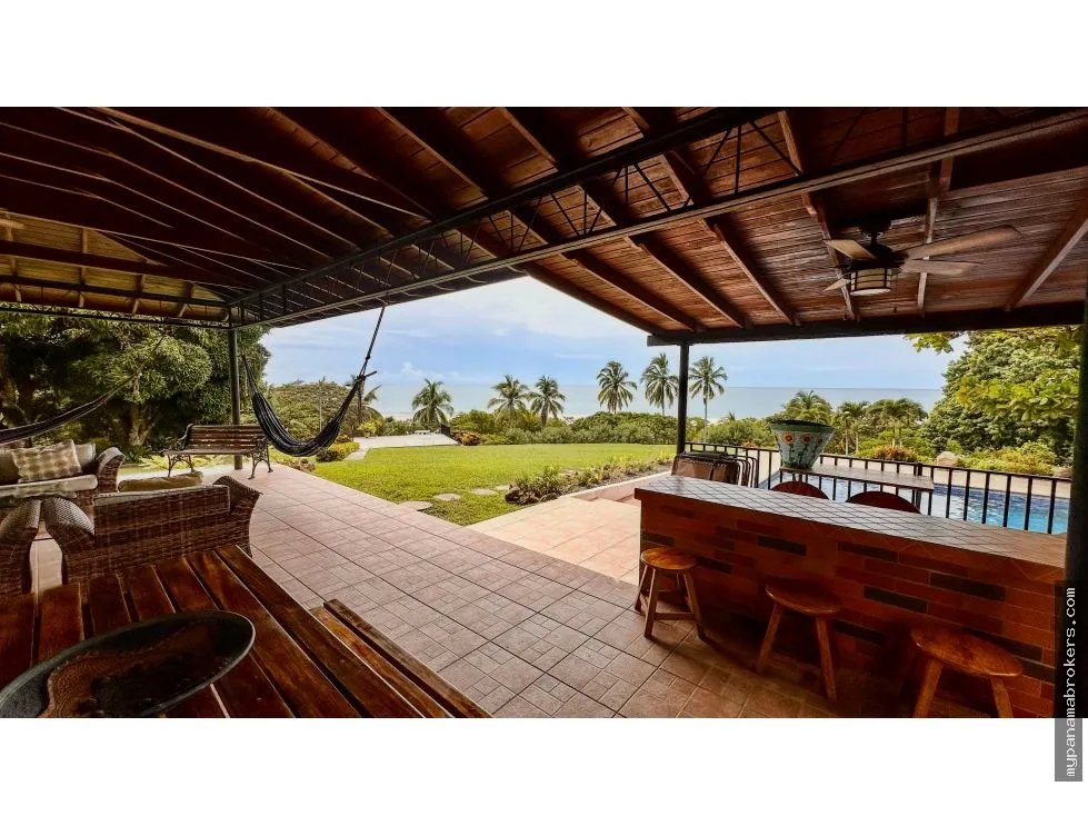 Se vende casa frente al mar en Seacliff, Coclé