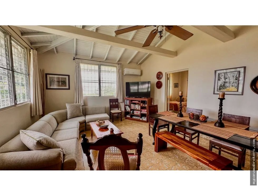 Se vende casa frente al mar en Seacliff, Coclé