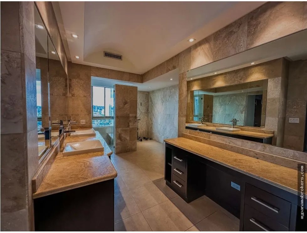 Penthouse for sale in Panama