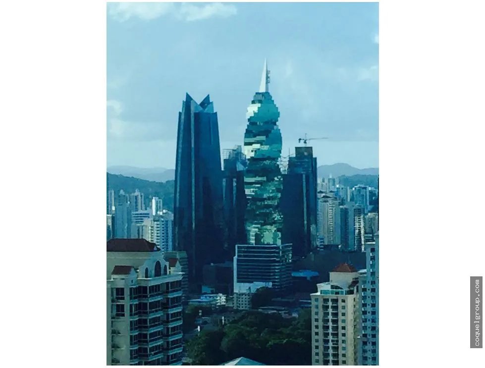 VENTA DE OFICINA EN PH F&F TOWER (EL TORNILLO) 188M2