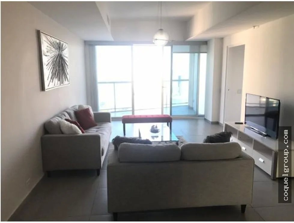 VENDO/ ALQUILO APARTAMENTO AMOBLADO PH YACHT CLUB