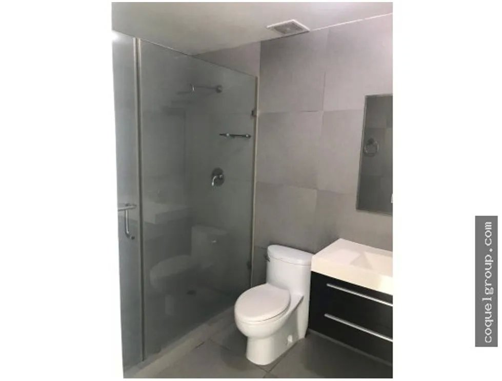 VENDO/ ALQUILO APARTAMENTO AMOBLADO PH YACHT CLUB