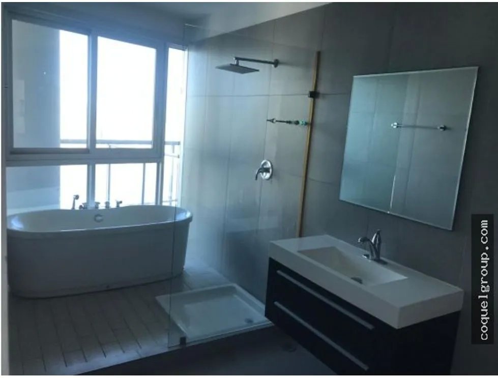 VENDO/ ALQUILO APARTAMENTO AMOBLADO PH YACHT CLUB