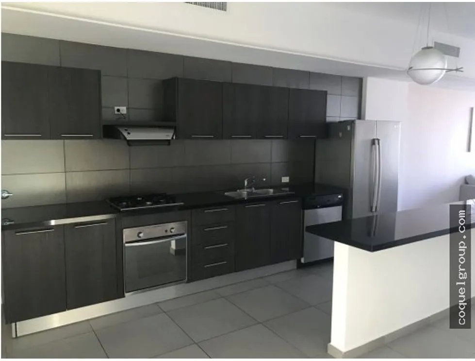 VENDO/ ALQUILO APARTAMENTO AMOBLADO PH YACHT CLUB