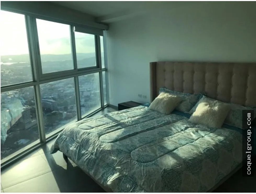 VENDO/ ALQUILO APARTAMENTO AMOBLADO PH YACHT CLUB