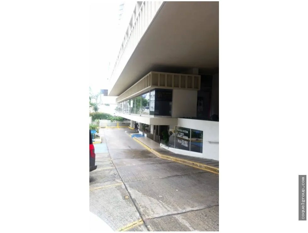ALQUILO LOCAL COMERCIAL EN OBARRIO PH COMOSA