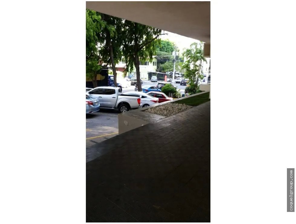 ALQUILO LOCAL COMERCIAL EN OBARRIO PH COMOSA