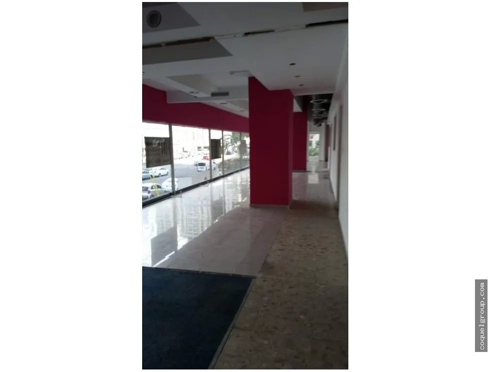 ALQUILO LOCAL COMERCIAL EN OBARRIO PH COMOSA