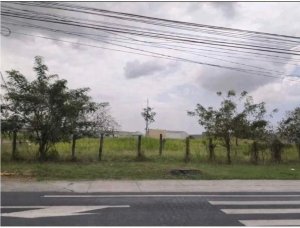 Venta de terreno plano en Mañanitas de Tocumen. COD-J304