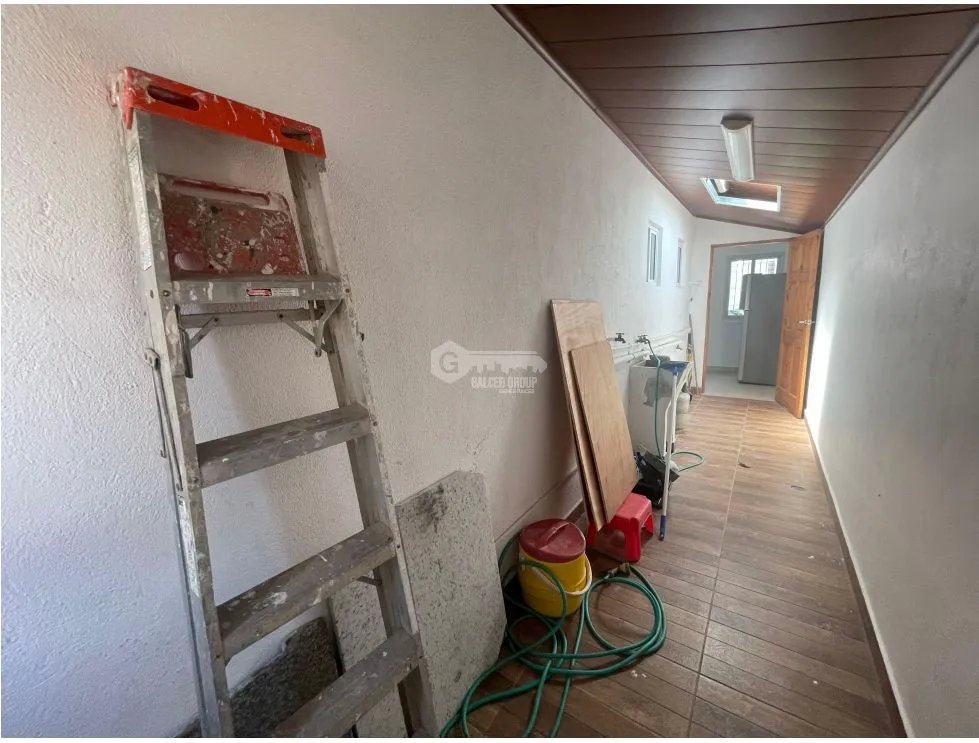 SE VENDE CASA EN PLAYA DORADA PH LAS OLAS DE 3 HABITACION CON TERRAZA